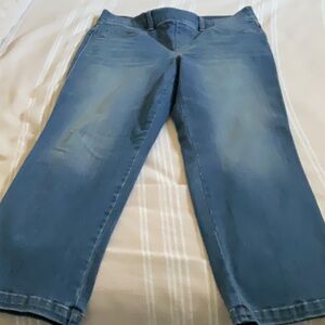 SPANX medium wash Skinny Jeans – Smoothing & Stretch Denim